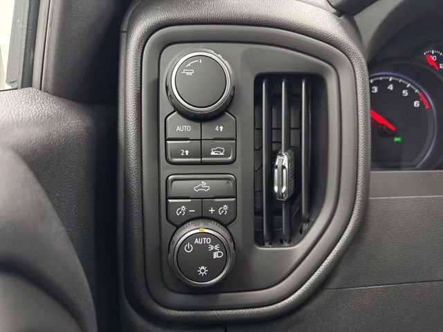 New 2026 Chevrolet Silverado 1500 Custom AWD/4WD image 11