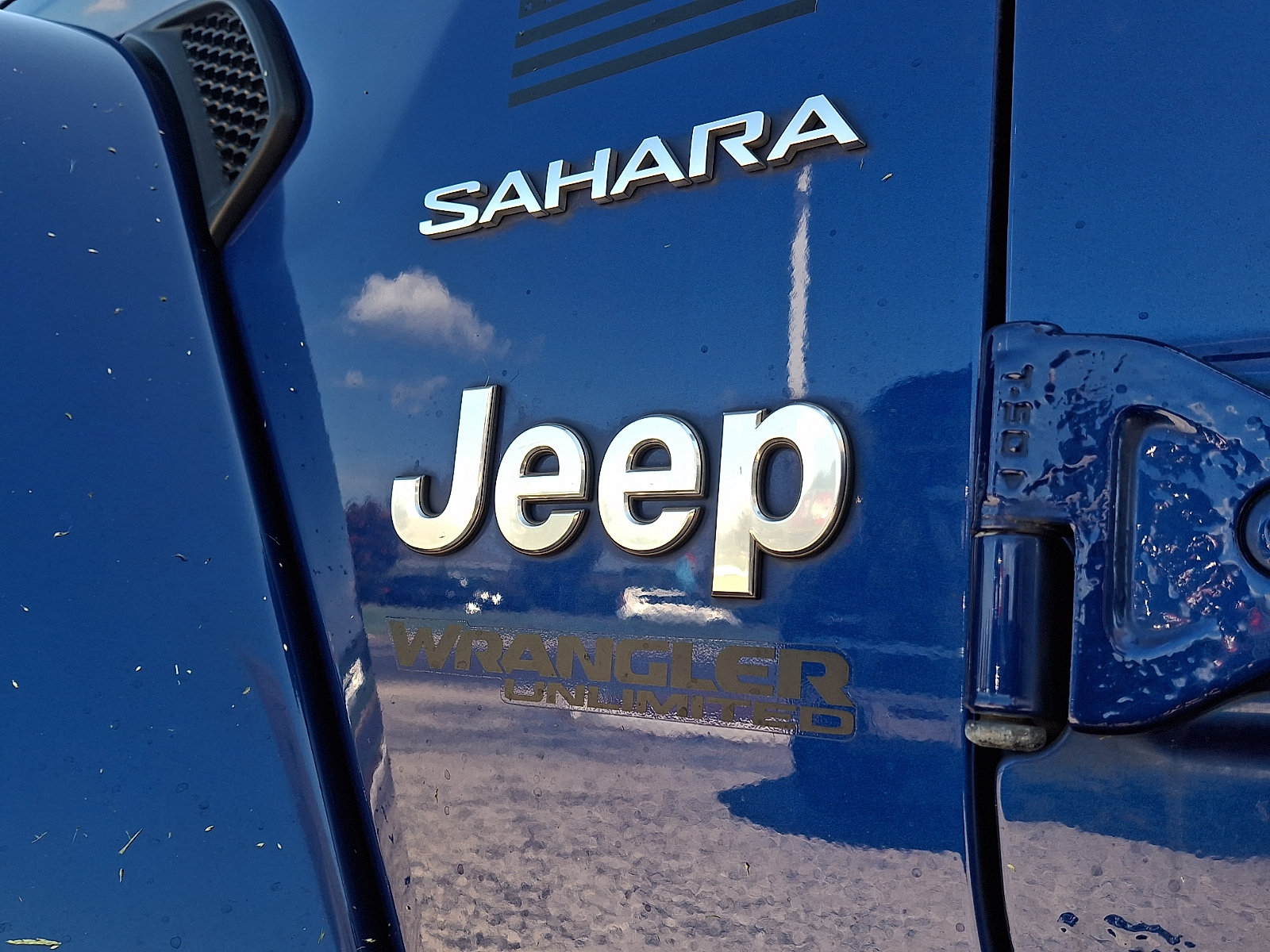 Used 2018 Jeep Wrangler Unlimited Sahara AWD/4WD image 30