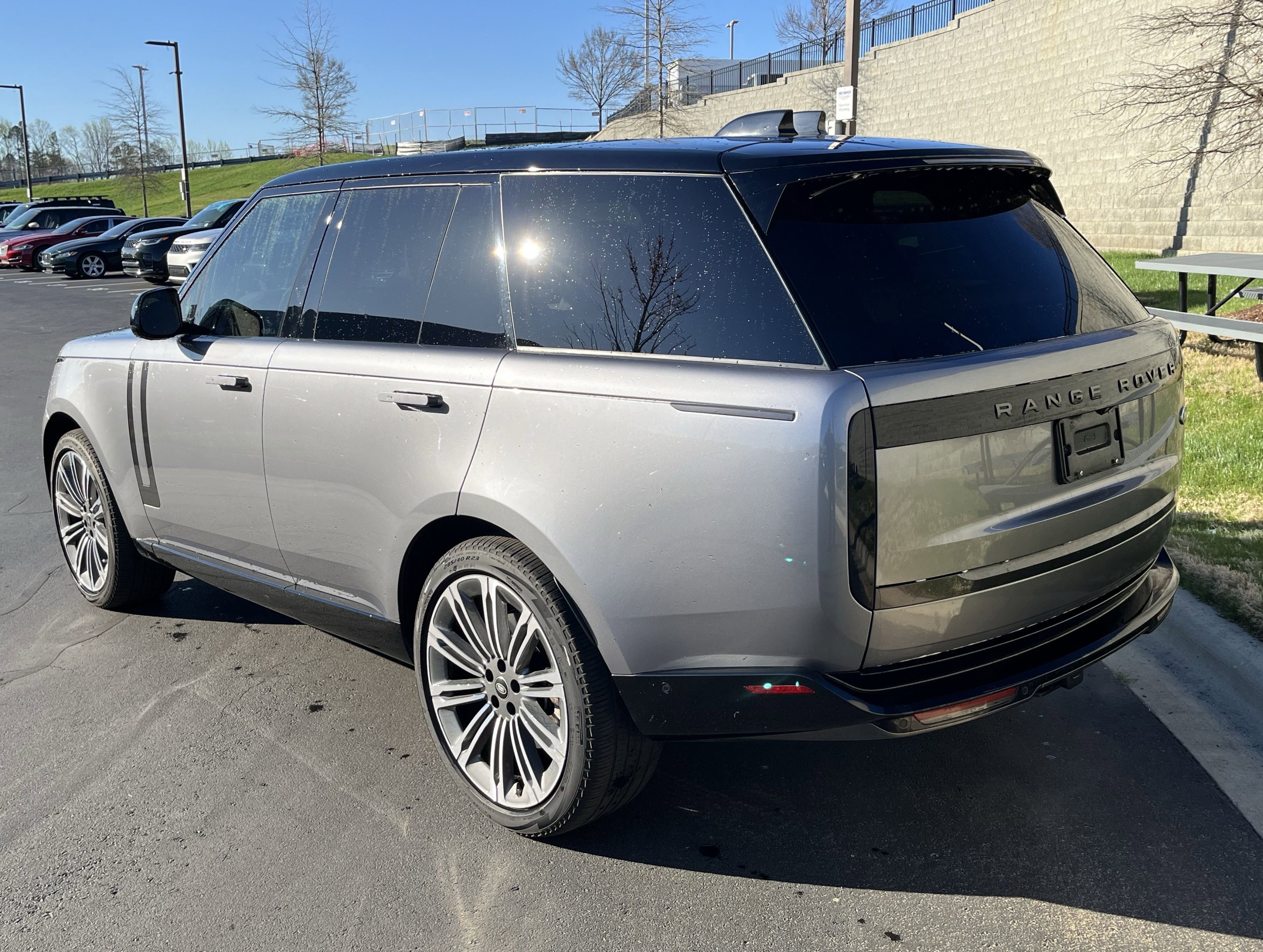 Certified 2023 Land Rover Range Rover SE image 5