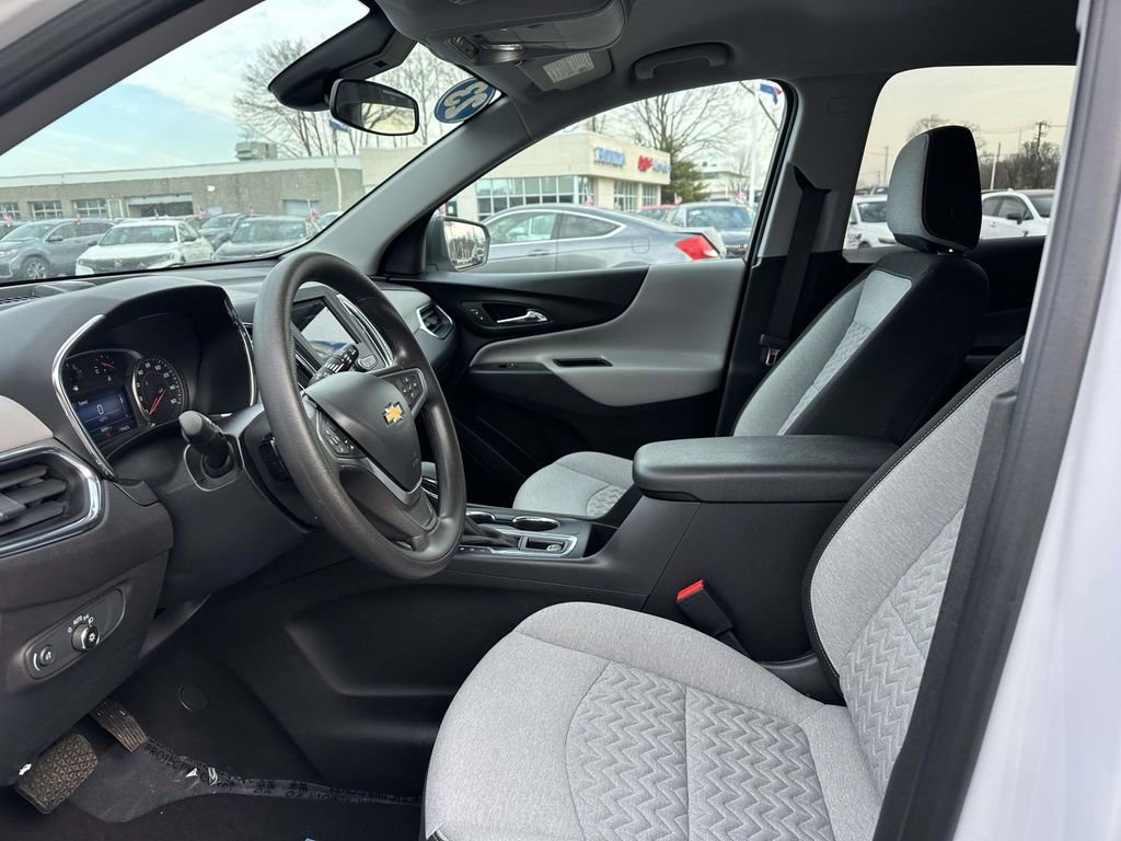Used 2023 Chevrolet Equinox LS w/ LS Convenience Package image 13