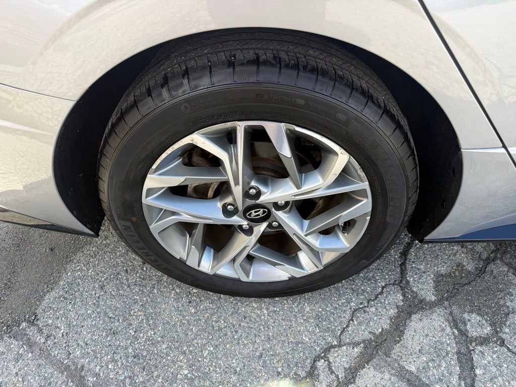 Used 2023 Hyundai Sonata SEL w/ Cargo Package image 12