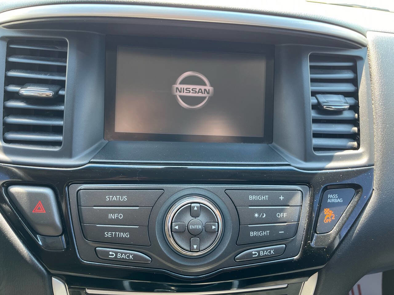 Used 2013 Nissan Pathfinder SV w/ Cargo Pkg image 32