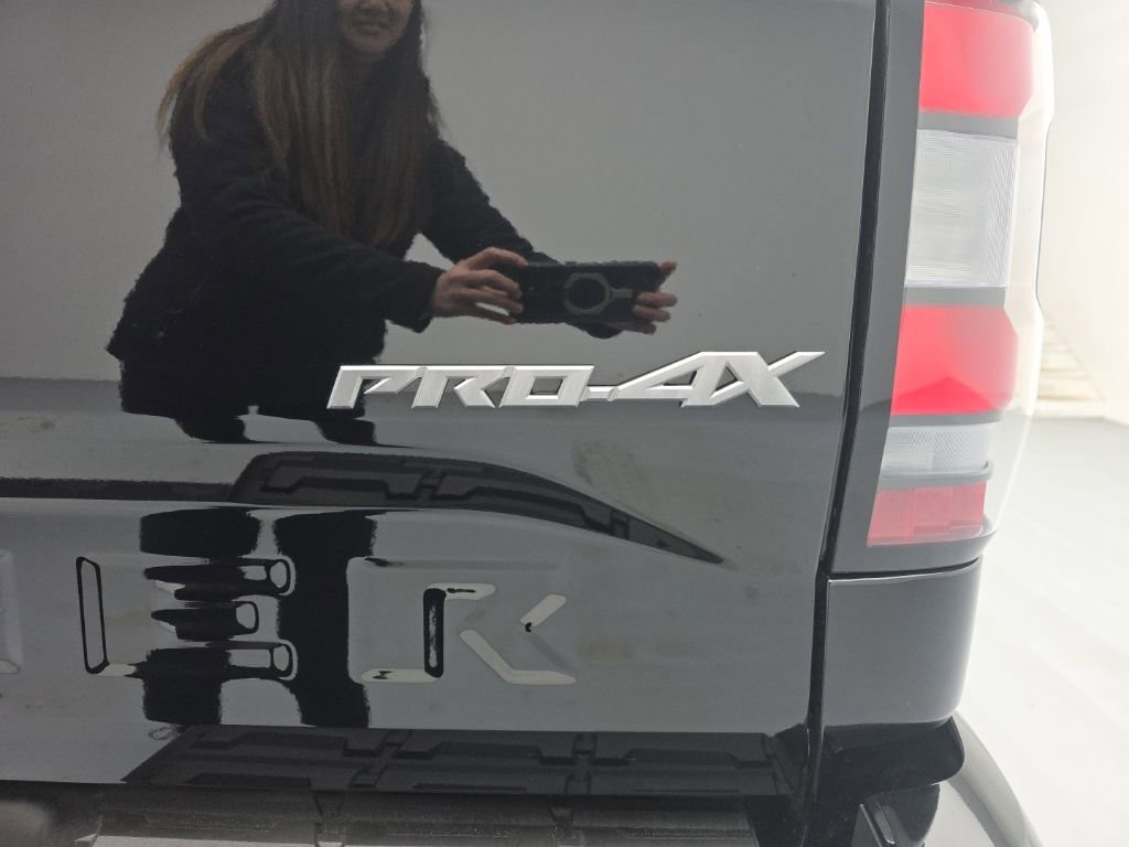 Used 2023 Nissan Frontier PRO-4X w/ Pro Convenience Package image 57