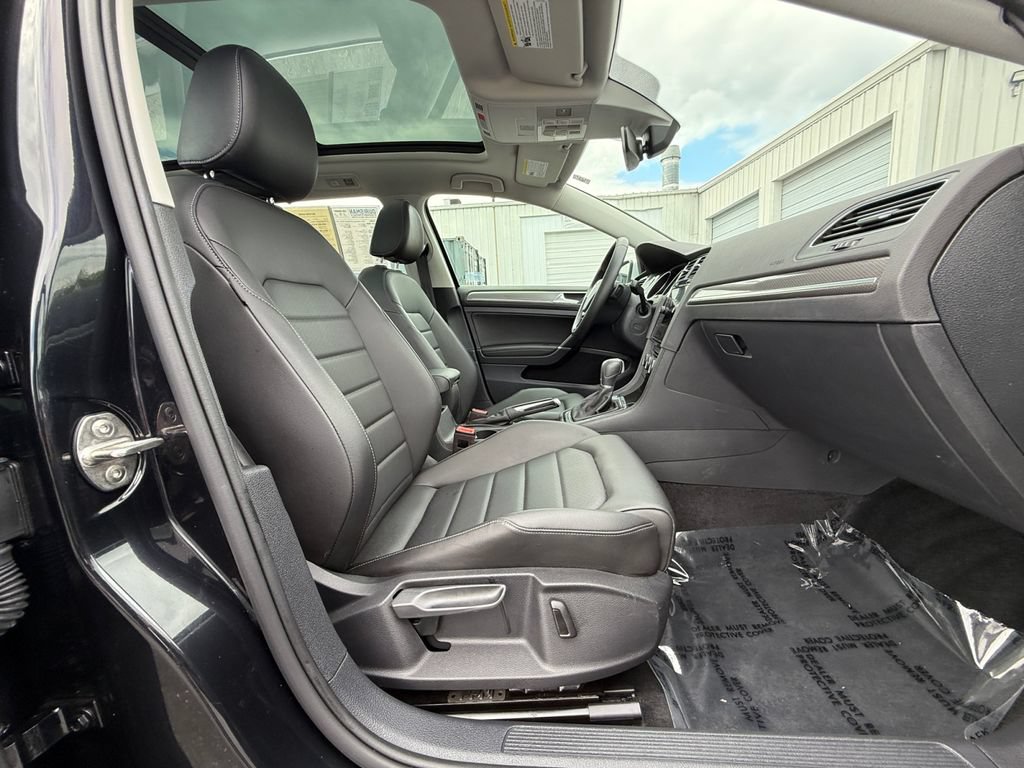 Used 2019 Volkswagen Golf Alltrack SEL AWD/4WD image 27