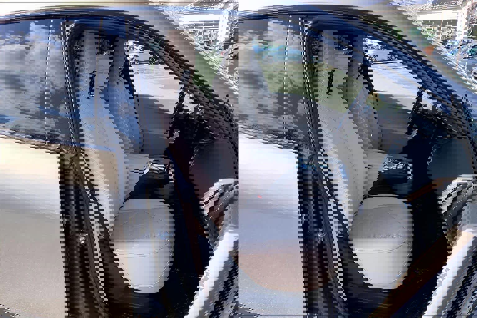 Certified 2023 BMW iX xDrive50 w/ Convenience Package AWD/4WD image 8