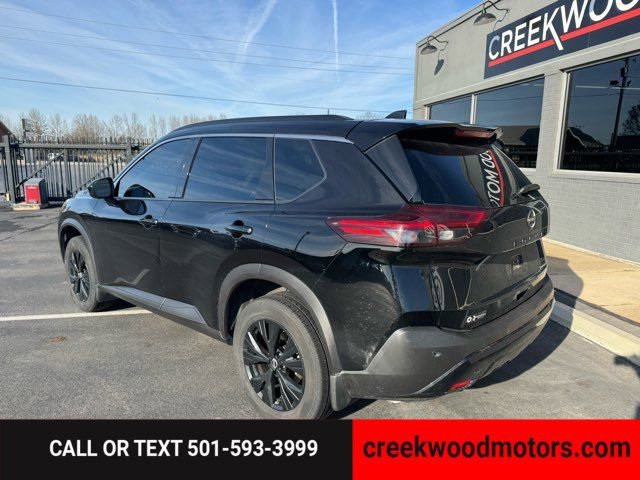 Used 2023 Nissan Rogue SV w/ SV Premium B Package image 4