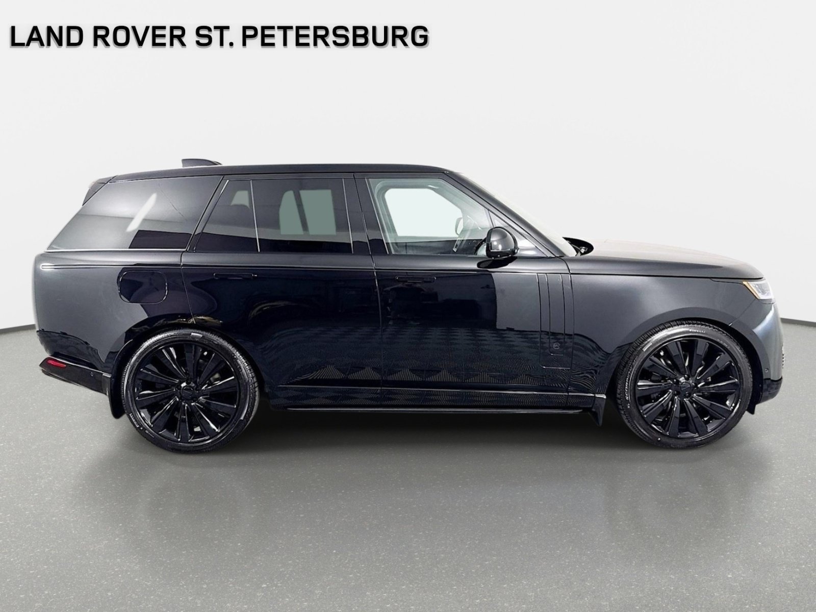 New 2026 Land Rover Range Rover SV AWD/4WD image 4
