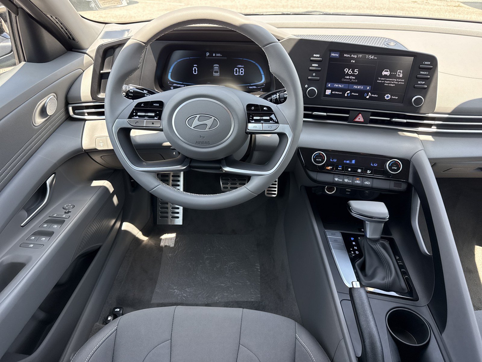 Used 2026 Hyundai Elantra Sport FWD image 15