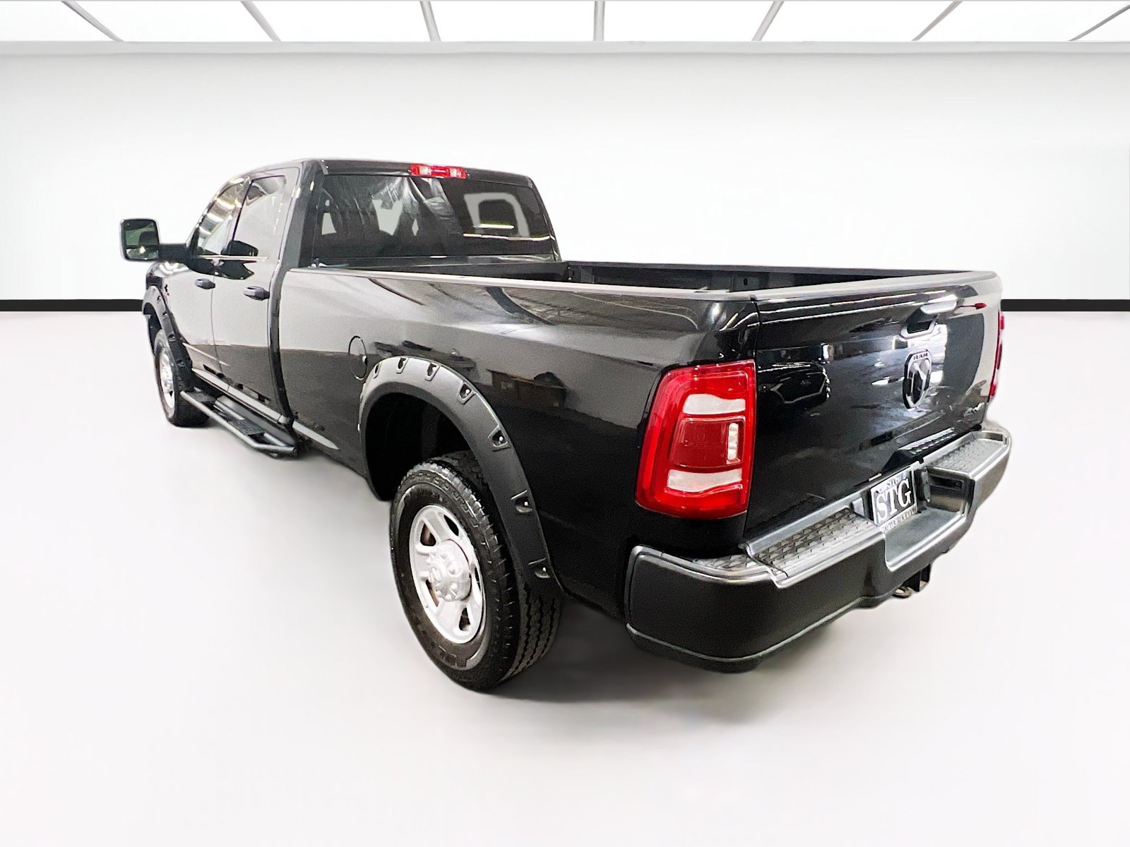 Used 2024 RAM 3500 Tradesman AWD/4WD image 6