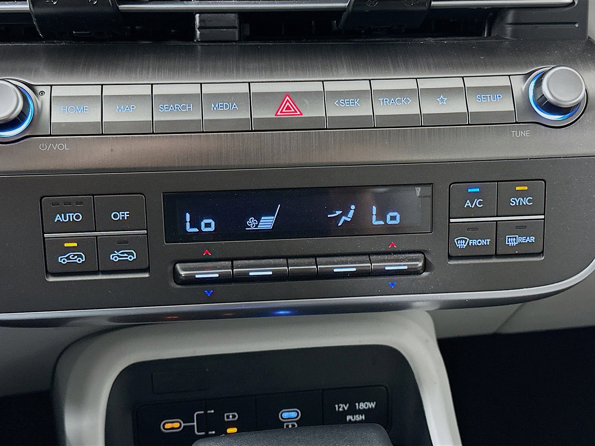 Used 2025 Hyundai Kona SEL image 24