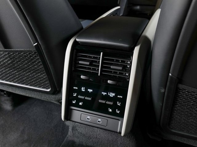 New 2026 Porsche Cayenne Electric AWD/4WD image 24