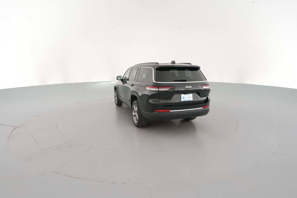 New 2025 Jeep Grand Cherokee L Limited image 9