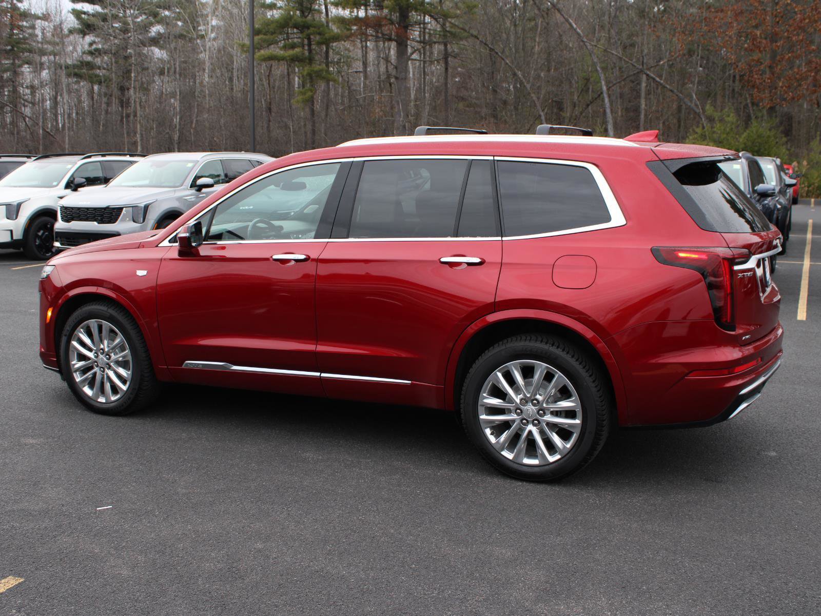 Used 2021 Cadillac XT6 Premium Luxury image 5