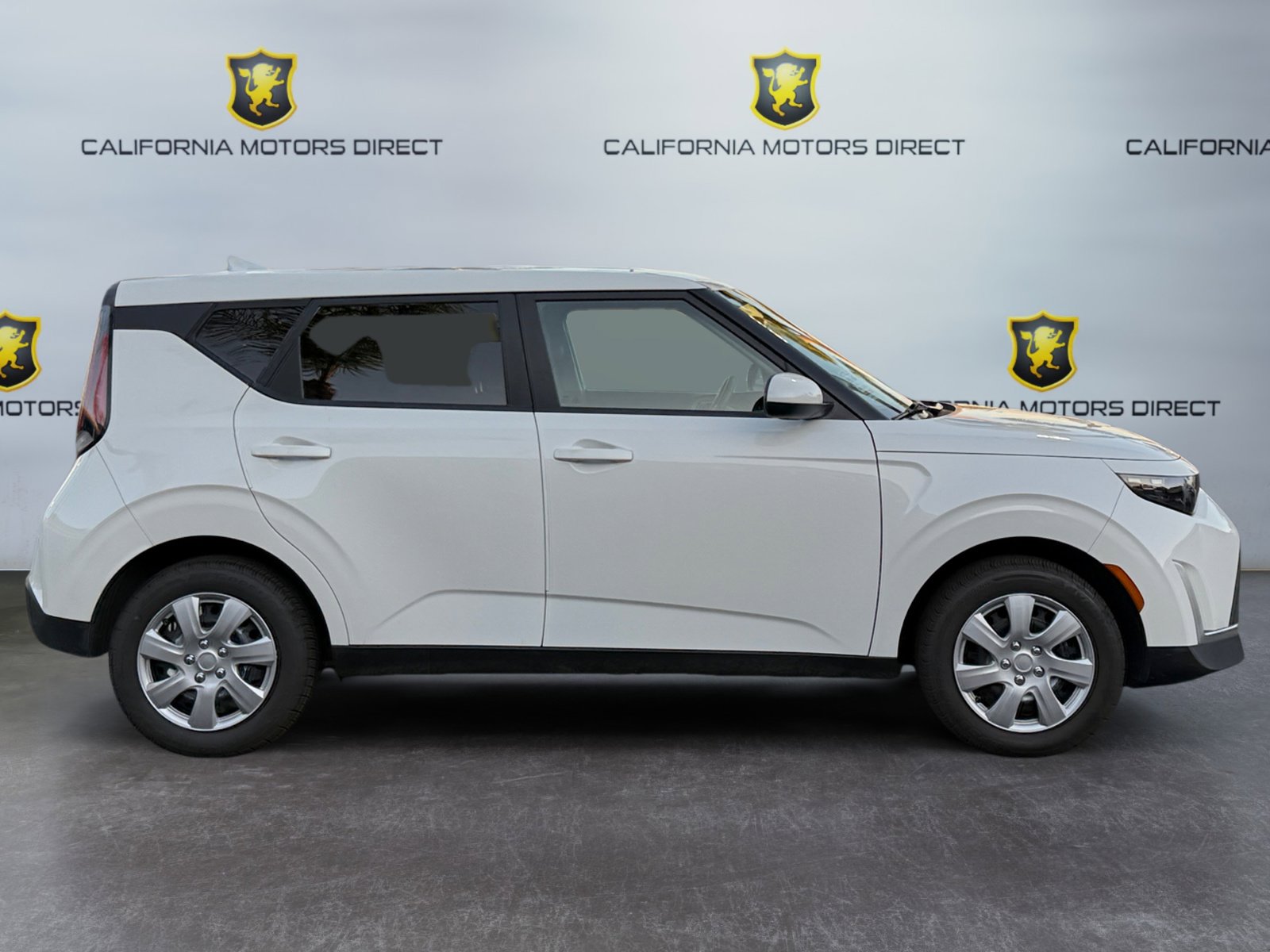 Used 2024 Kia Soul LX image 6