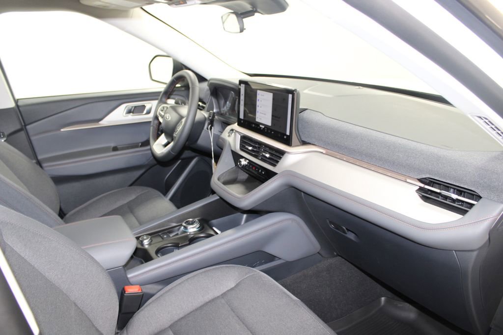 New 2026 Ford Explorer Active image 28