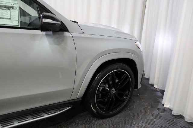 New 2026 Mercedes-Benz GLS 580 4MATIC image 12