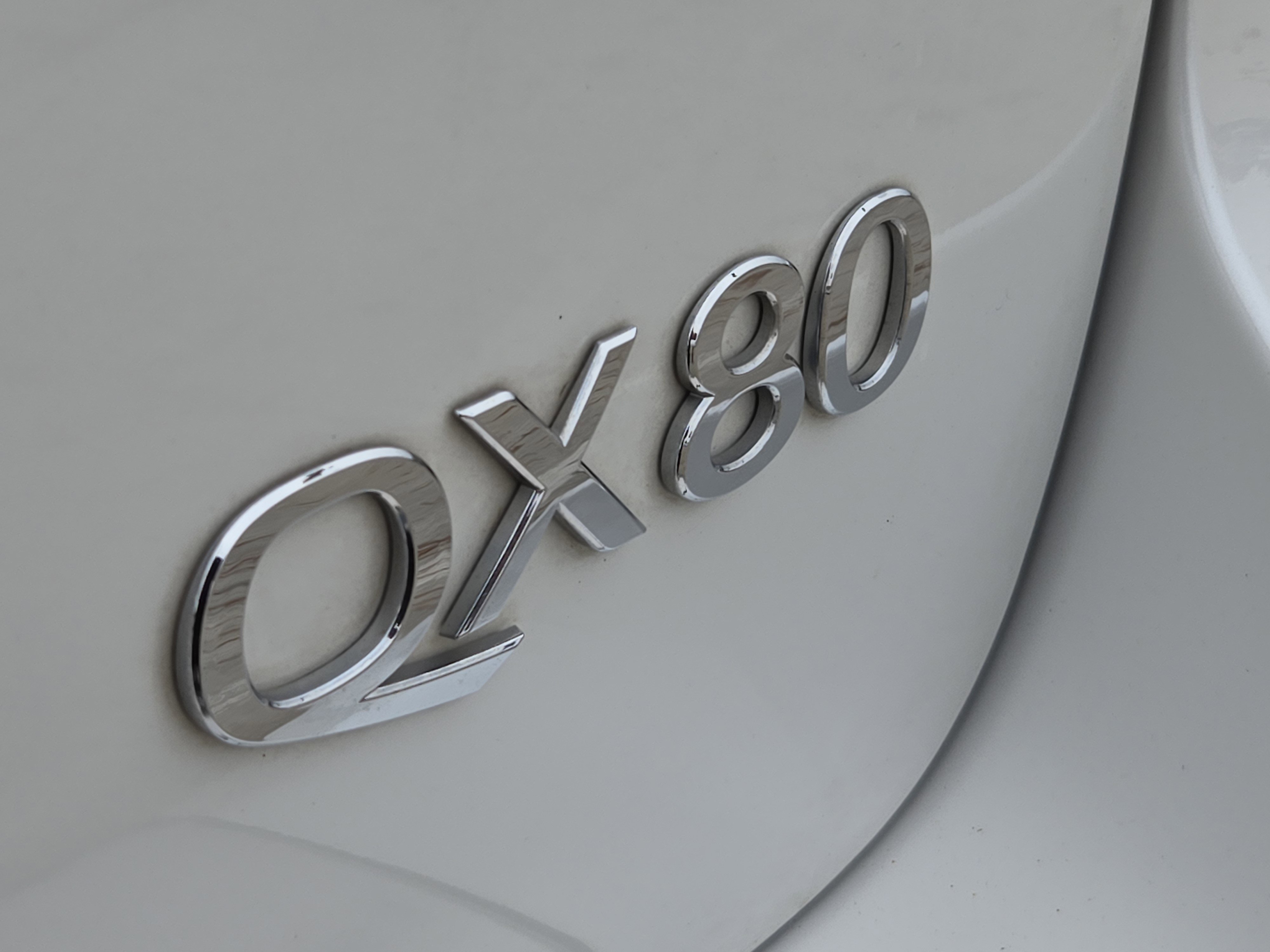 Used 2019 INFINITI QX80 Luxe w/ Proassist Package image 12