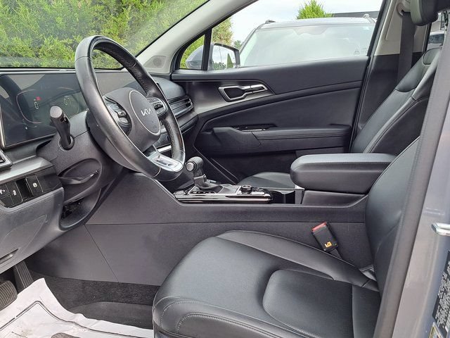 Used 2025 Kia Sportage EX FWD image 23