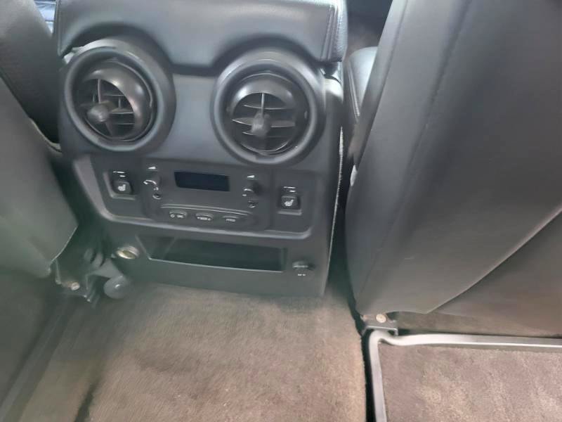 Used 2005 HUMMER H2 SUT w/ Preferred Equipment Group AWD/4WD image 60