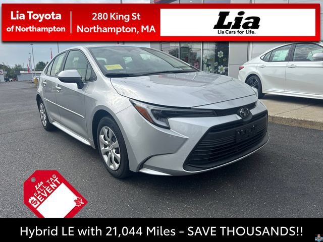 Certified 2026 Toyota Corolla LE FWD image 1