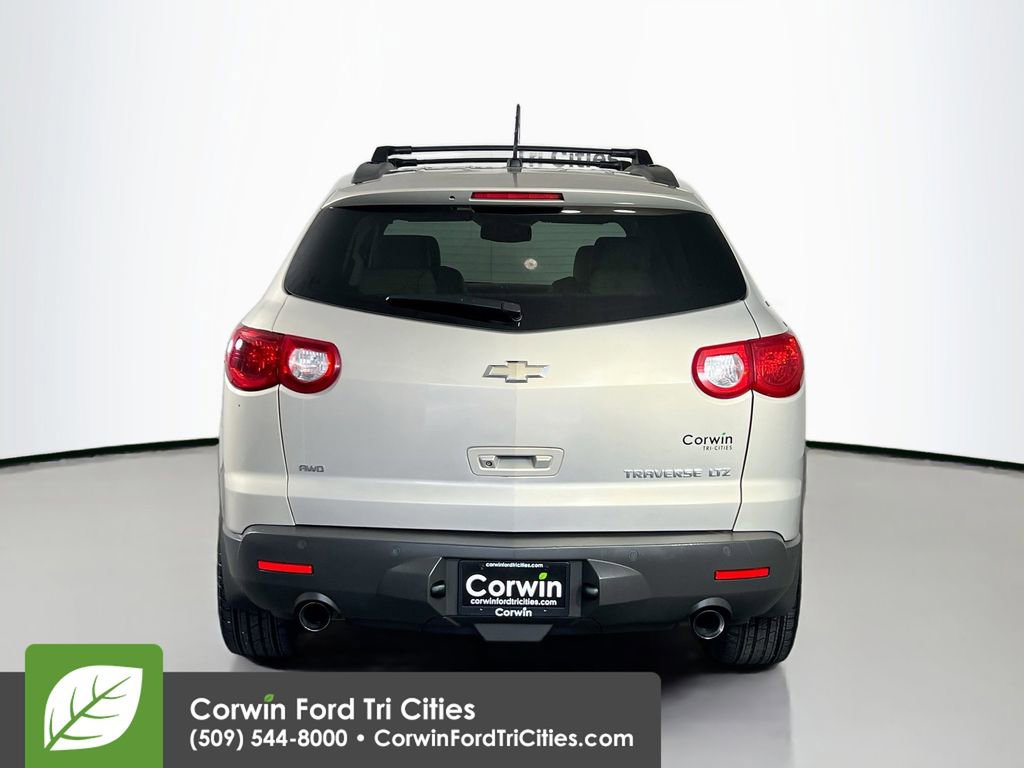 Used 2011 Chevrolet Traverse LTZ image 14
