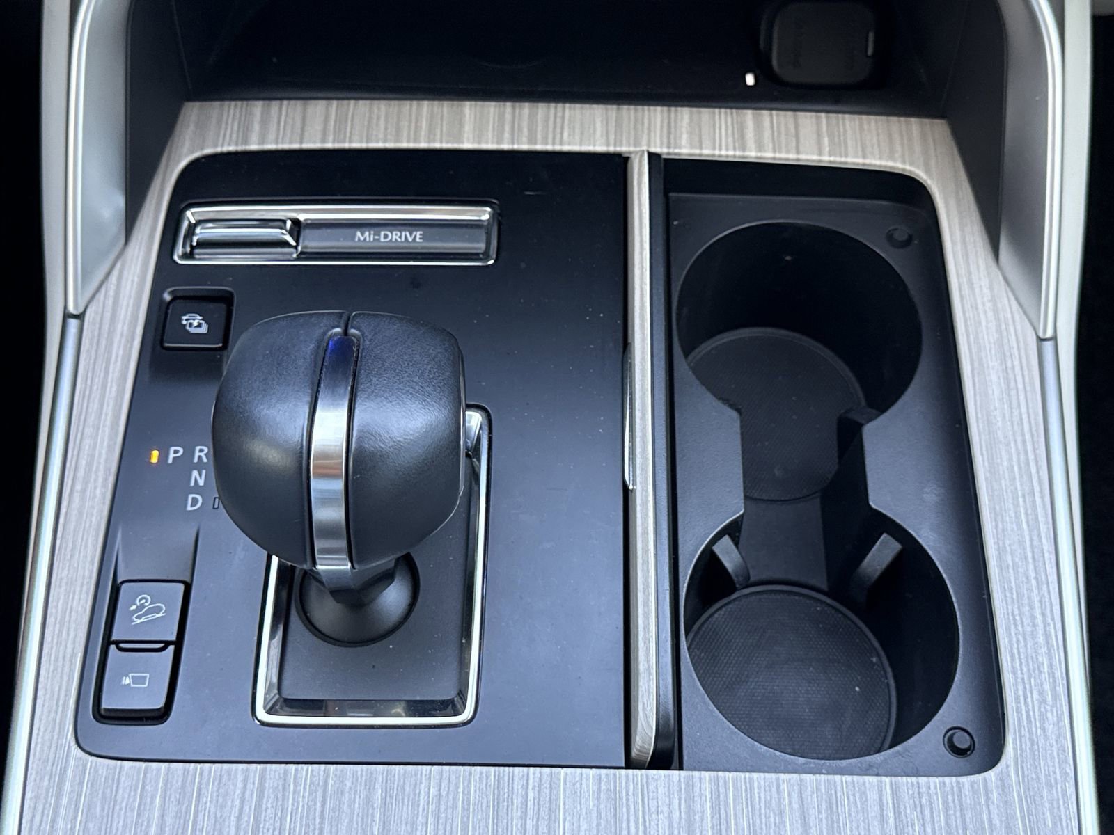 Used 2024 MAZDA CX-90 Plug-In Hybrid w/ Premium Plus image 31