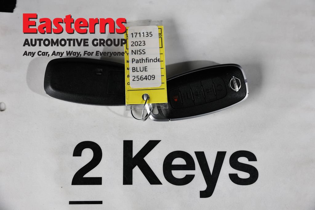 Used 2023 Nissan Pathfinder SV w/ SV Premium Package AWD/4WD image 25