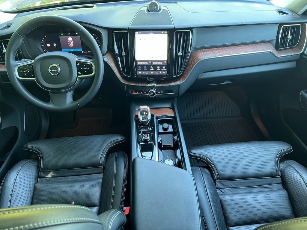 Certified 2023 Volvo XC60 B5 Ultimate AWD/4WD image 25