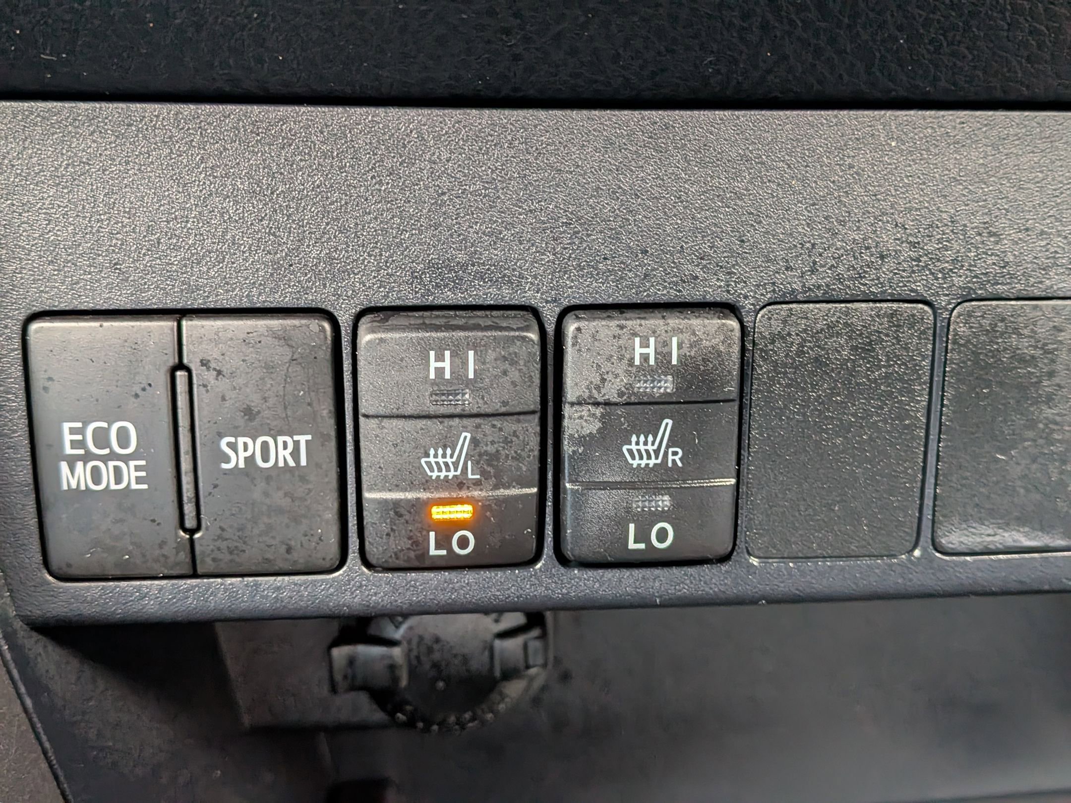 Used 2018 Toyota RAV4 SE w/ Power Extra Value Package image 21