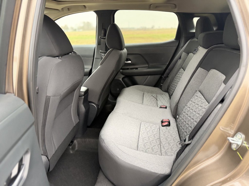 New 2026 Nissan Kicks SV w/ SV Premium Package image 11