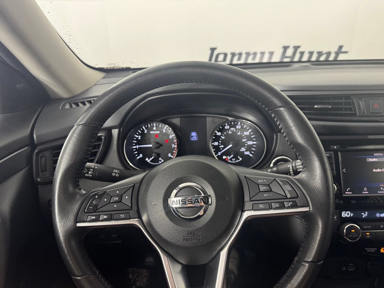 Used 2018 Nissan Rogue SV FWD image 16