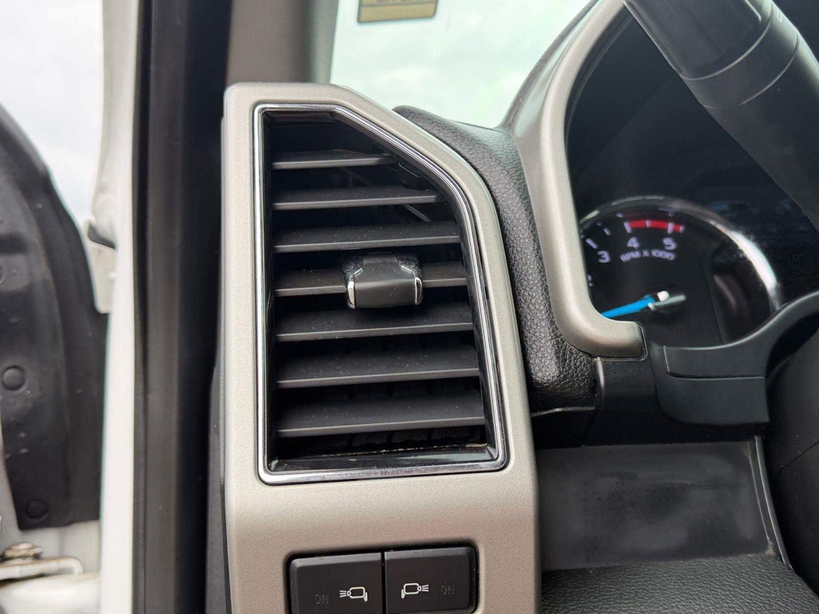 Used 2019 Ford F250 Lariat w/ Lariat Ultimate Package image 30