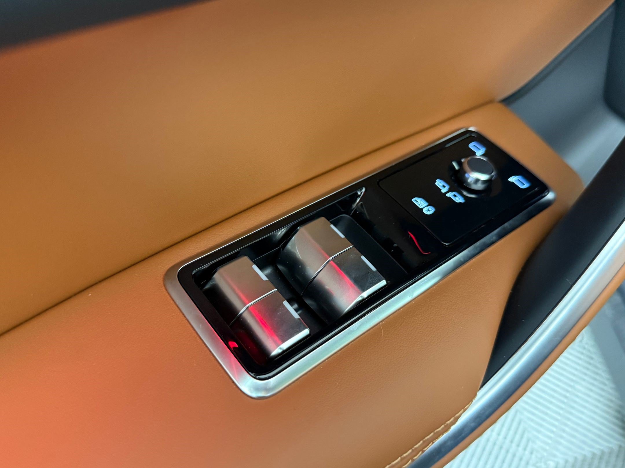 New 2026 Jaguar F-PACE R-Dynamic S AWD/4WD image 14