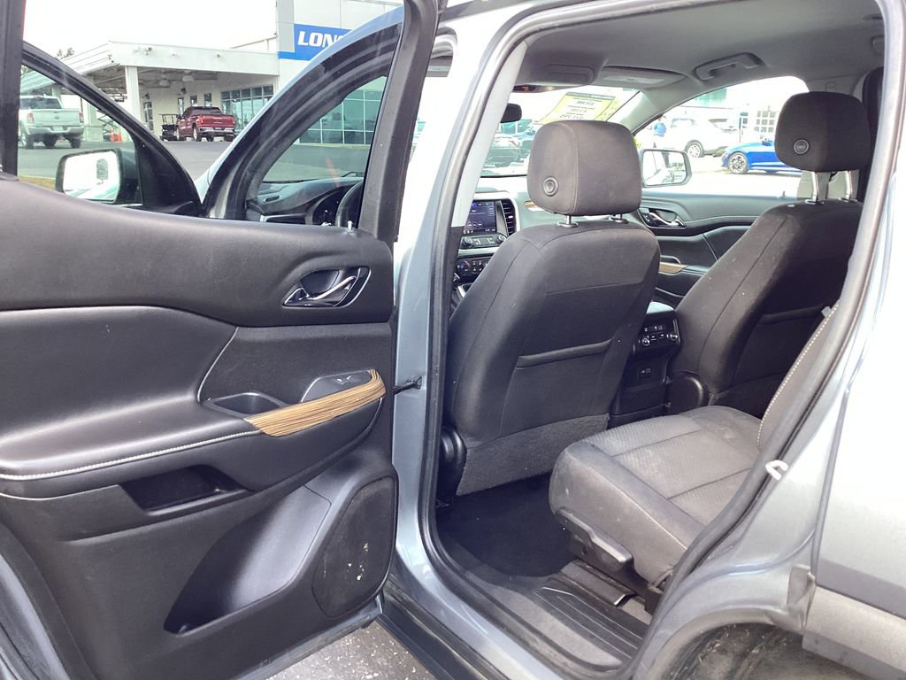 Used 2021 GMC Acadia SLE FWD image 12