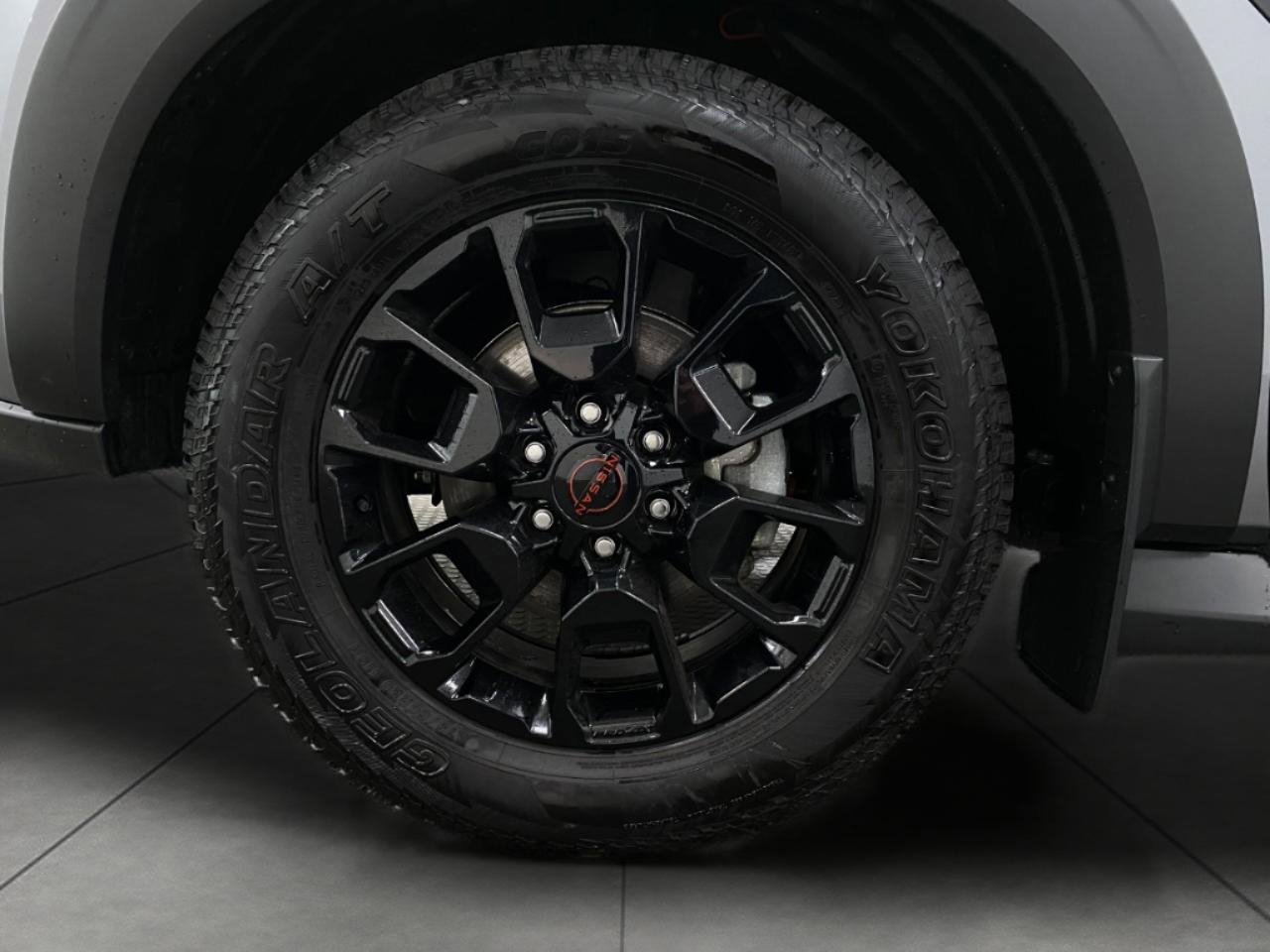 Used 2025 Nissan Armada PRO-4X image 13