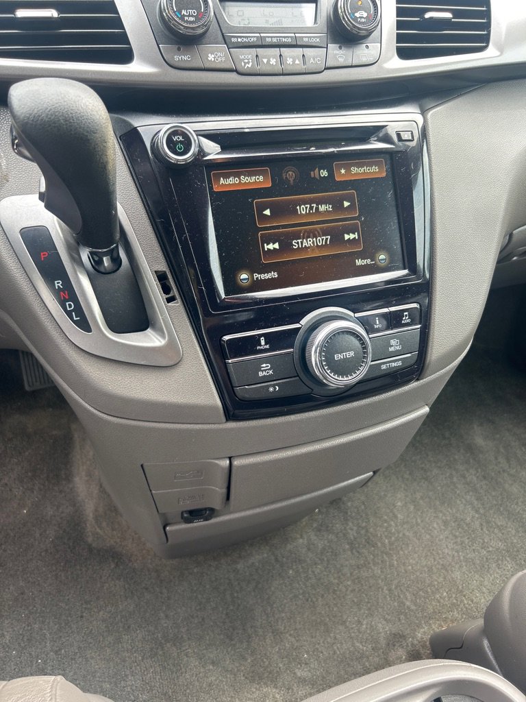 Used 2017 Honda Odyssey EX-L image 13