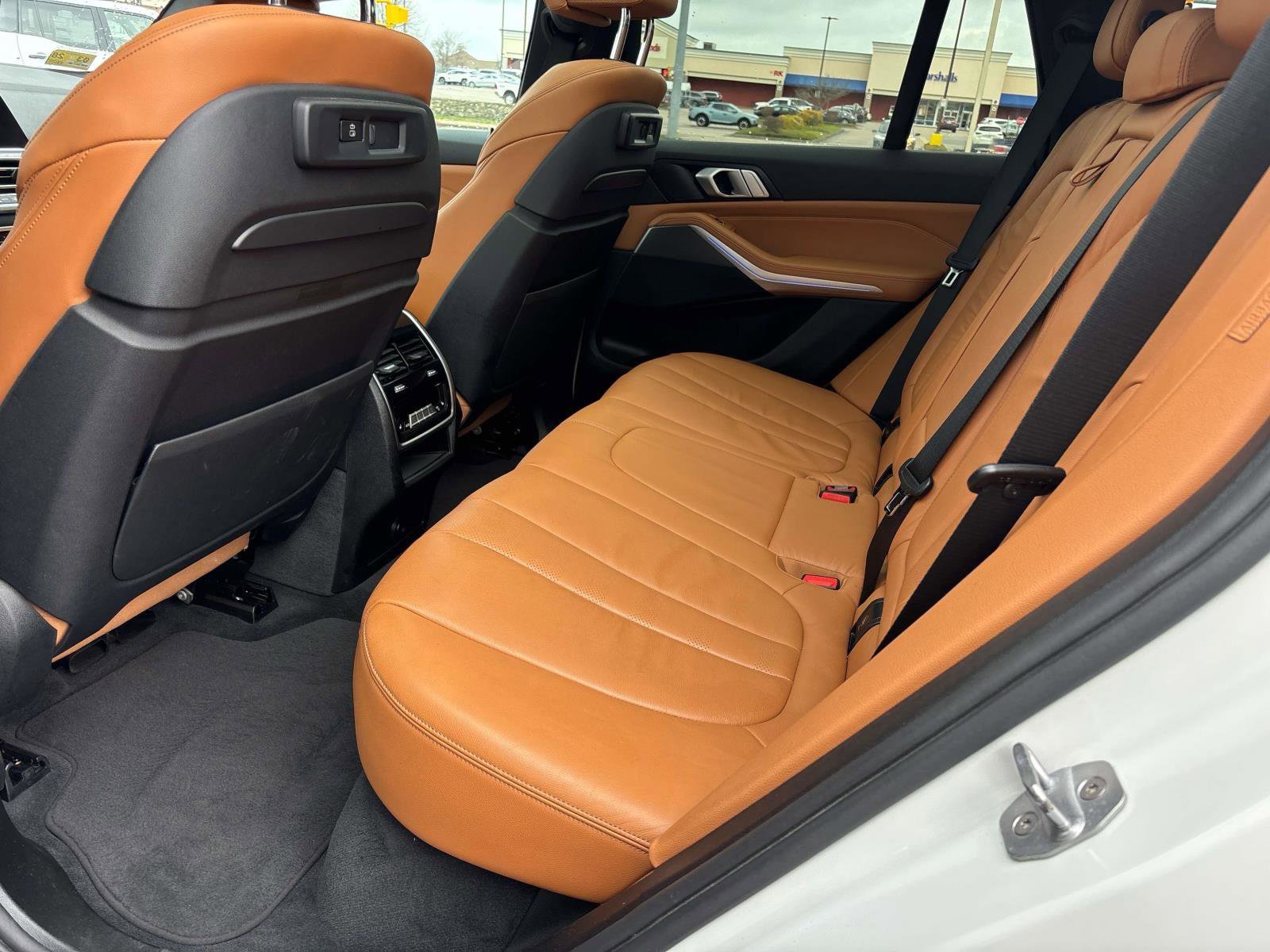 Used 2019 BMW X5 xDrive40i w/ Convenience Package AWD/4WD image 9
