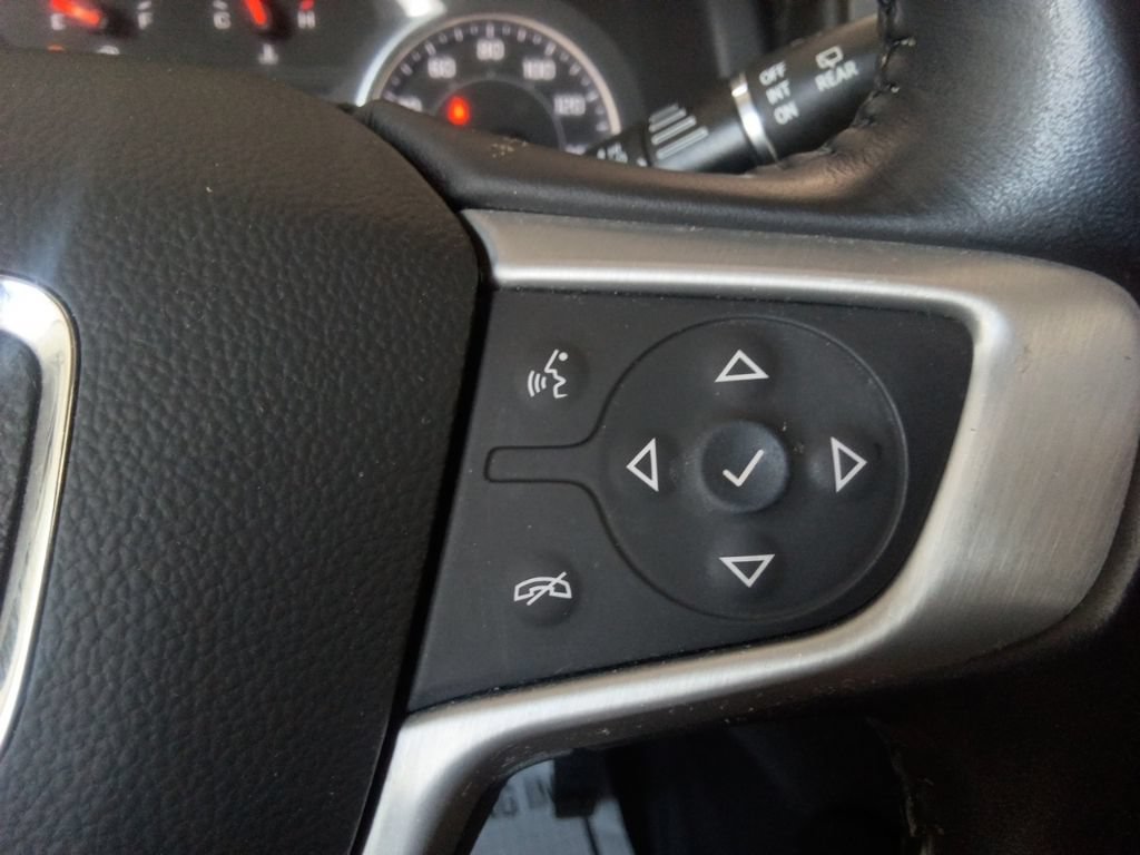 Used 2020 GMC Acadia SLE FWD image 24