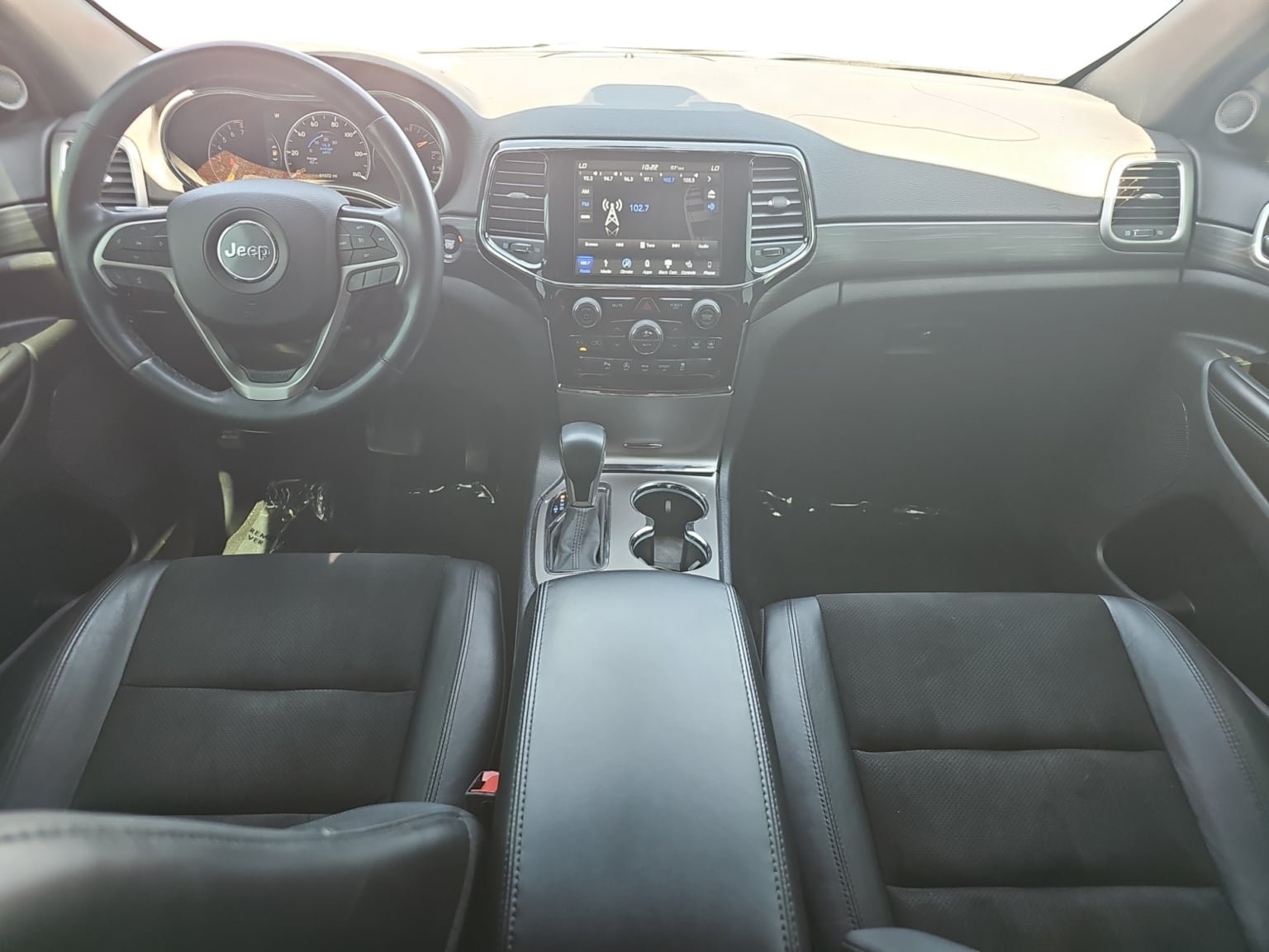 Used 2019 Jeep Grand Cherokee Altitude AWD/4WD image 12