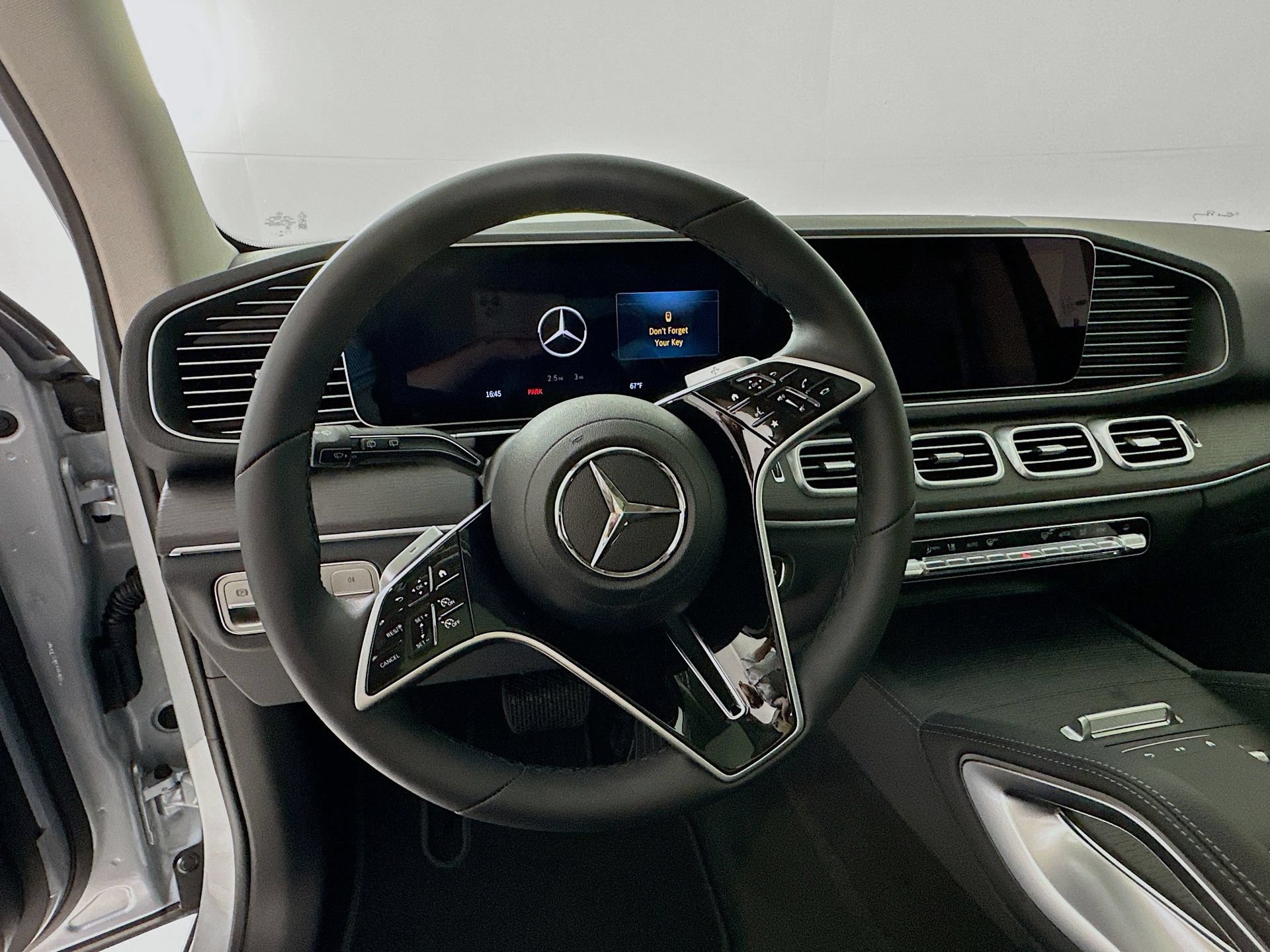New 2026 Mercedes-Benz GLE 450 4MATIC image 12