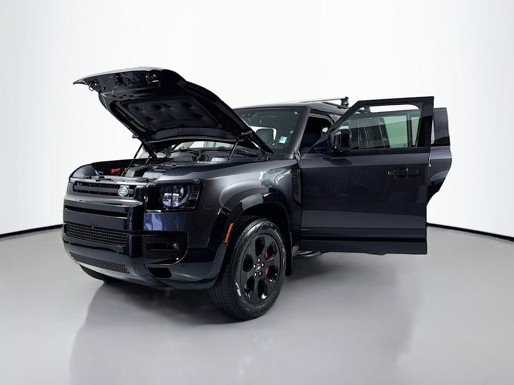 Used 2022 Land Rover Defender 110 X AWD/4WD image 23
