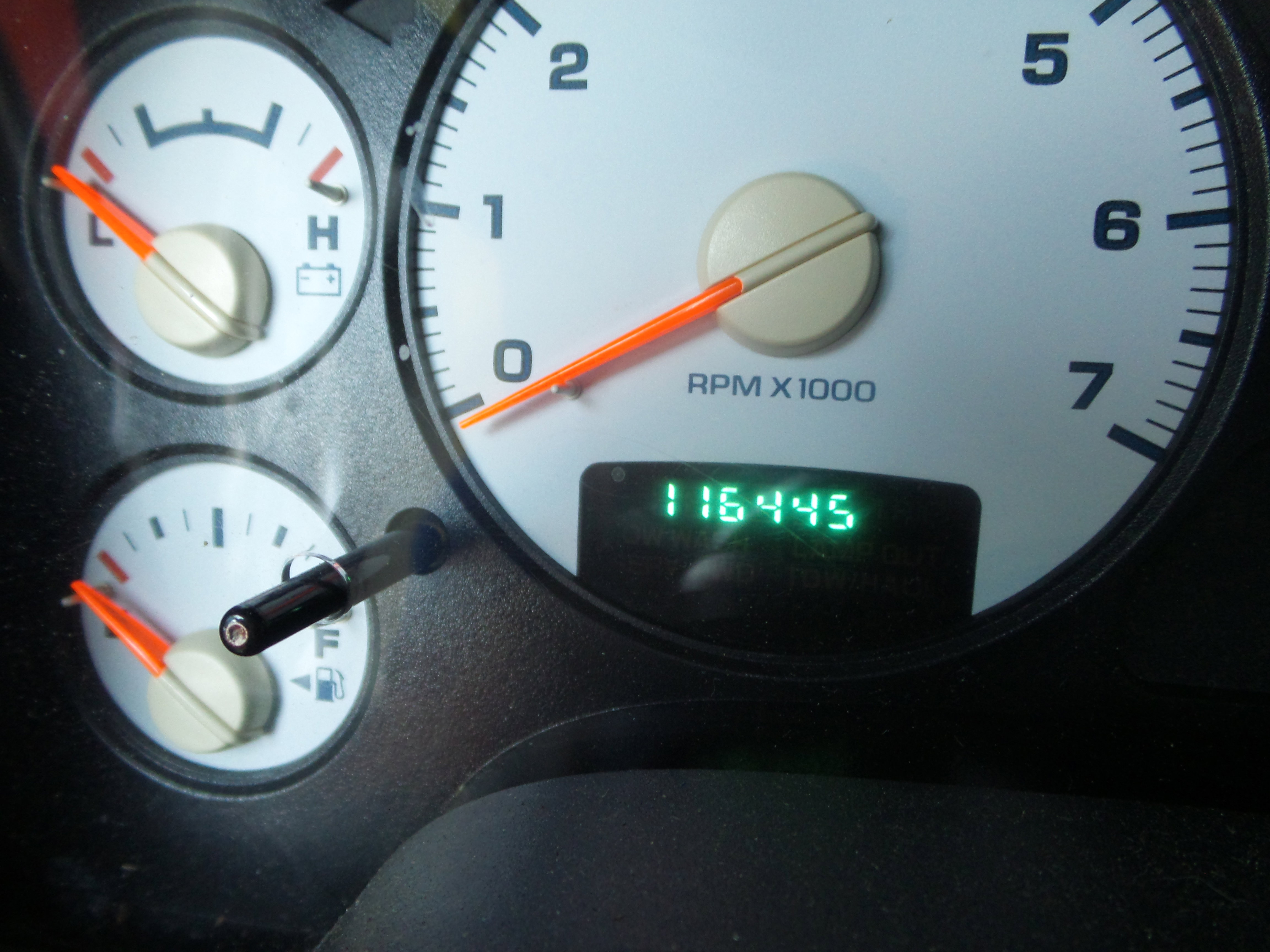 Used 2004 Dodge Ram 1500 Truck ST image 16