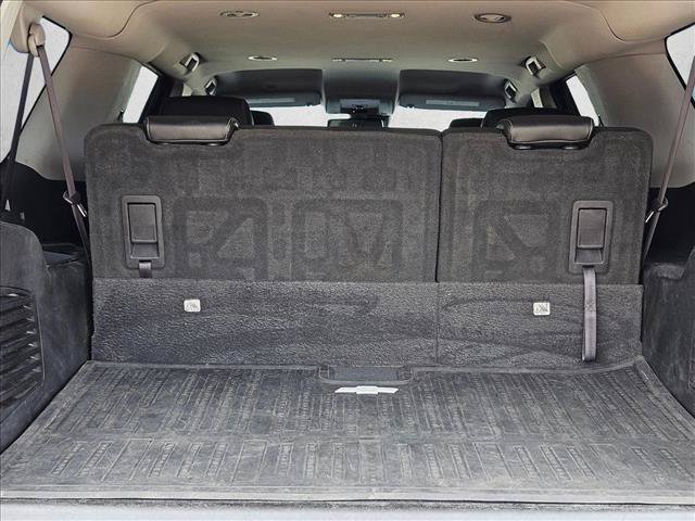 Used 2018 Chevrolet Suburban LT RWD image 6