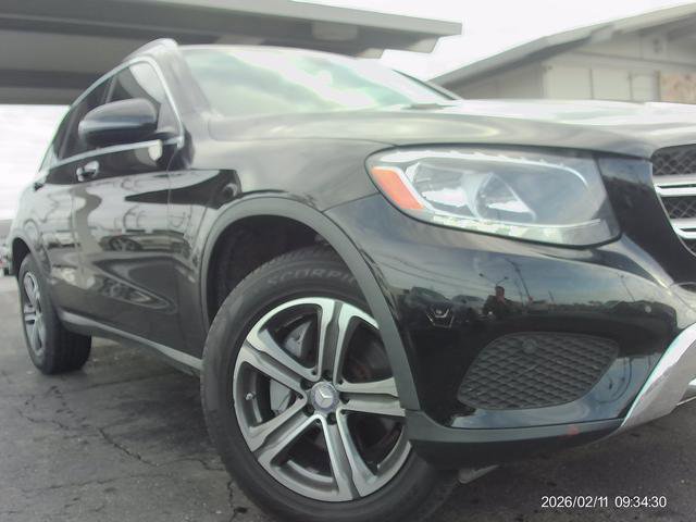Used 2017 Mercedes-Benz GLC 300 4MATIC image 19