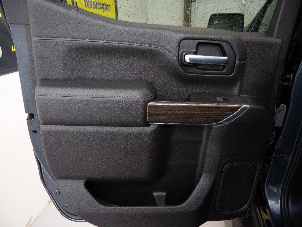 Used 2022 Chevrolet Silverado 1500 LT Trail Boss w/ Safety Package image 9