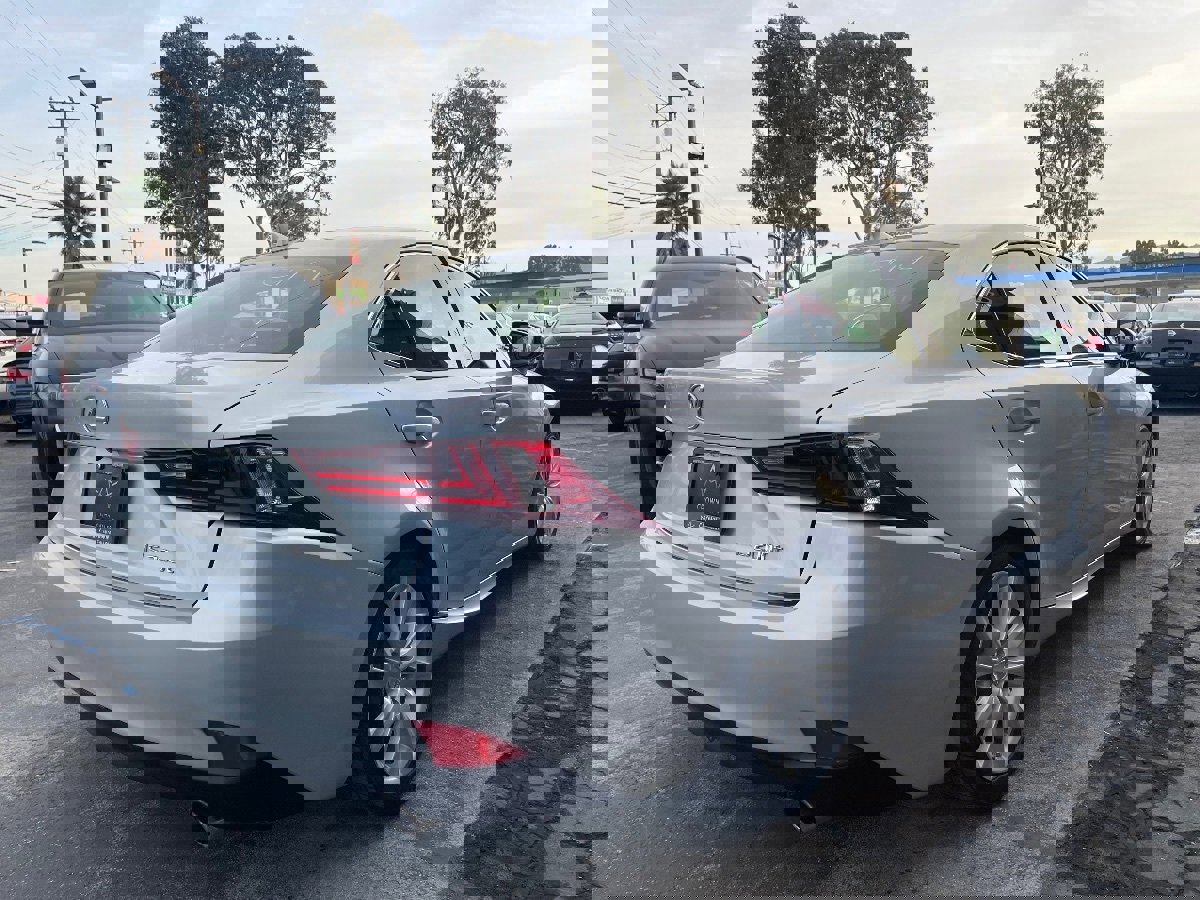 Used 2016 Lexus IS 200t w/ Luxury Package image 5
