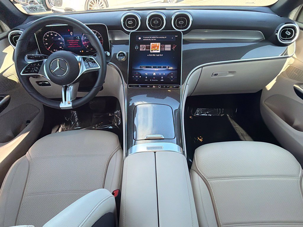 Certified 2026 Mercedes-Benz GLC 300 image 33