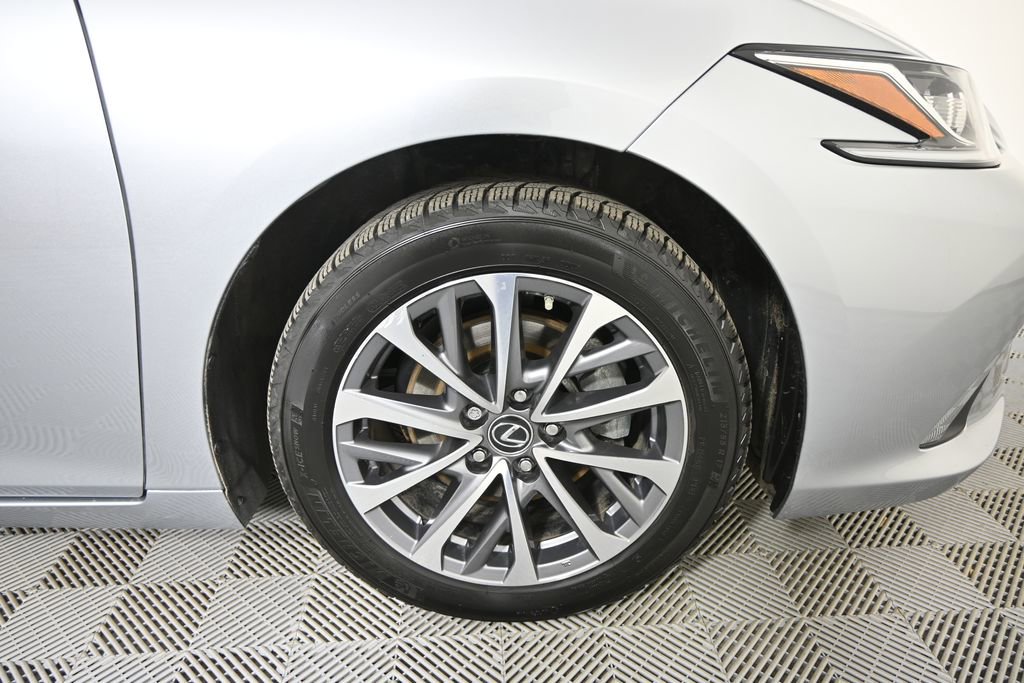 Used 2023 Lexus ES 350 w/ Premium Package image 11