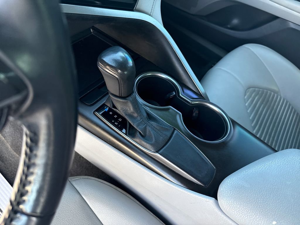 Used 2021 Toyota Camry SE FWD image 34