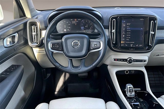 Used 2020 Volvo XC40 T5 Inscription image 8